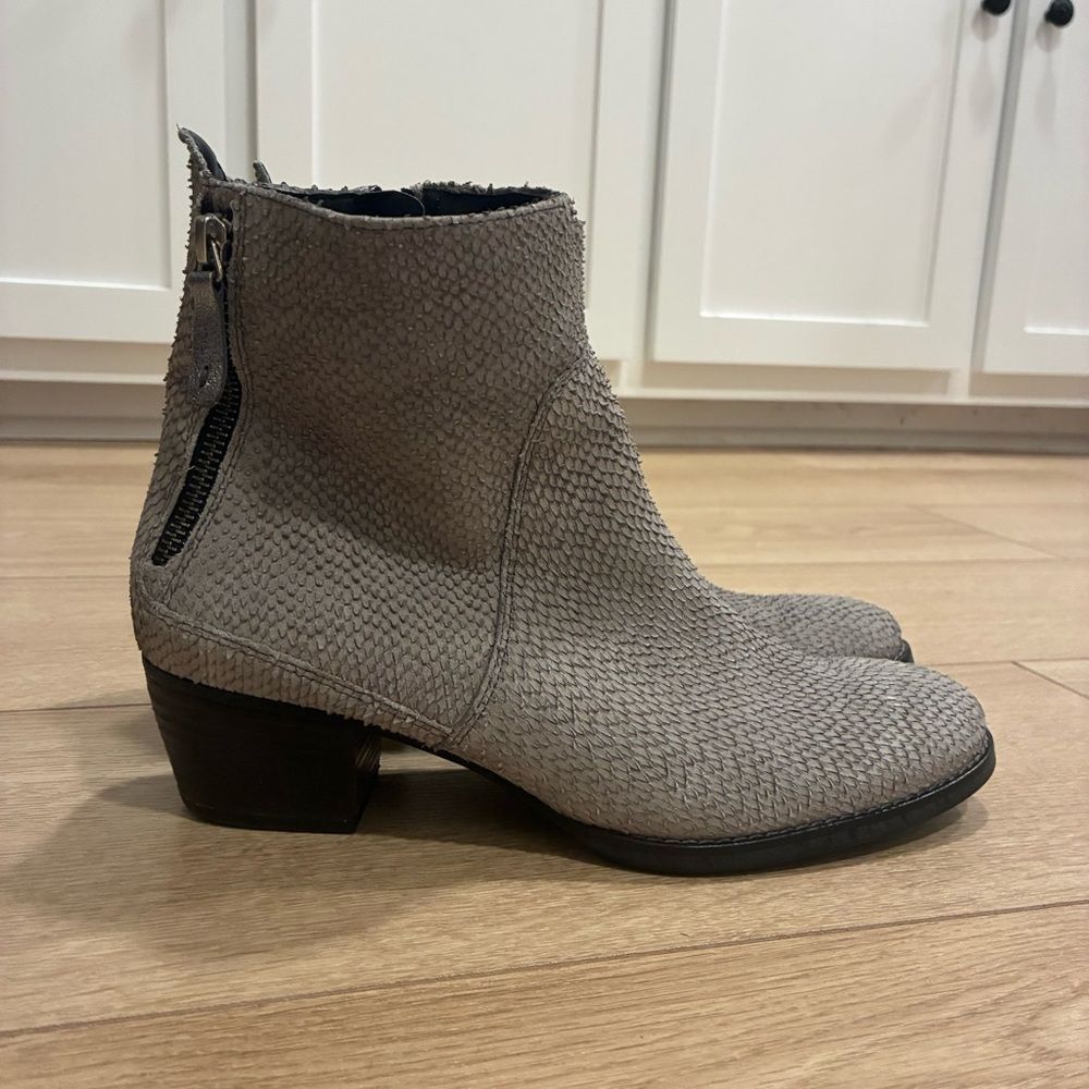 Paul Green Women’s Dory Snakeskin Gray Ankle Booties Leather Size 6